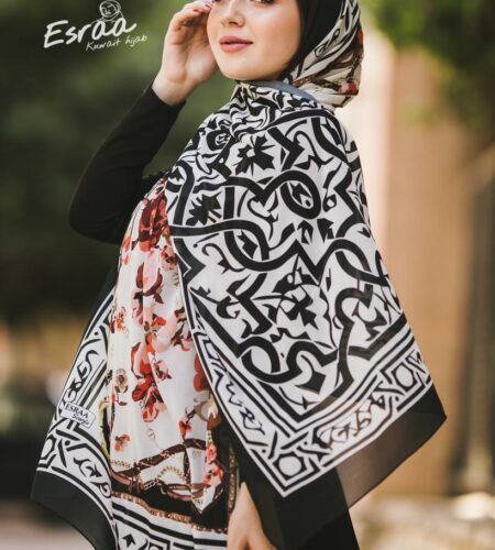 Esraa Scarf